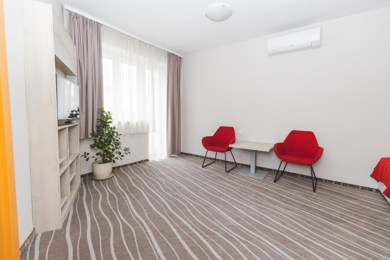 Hotel Akwawit Leszno  Eksteriør bilde