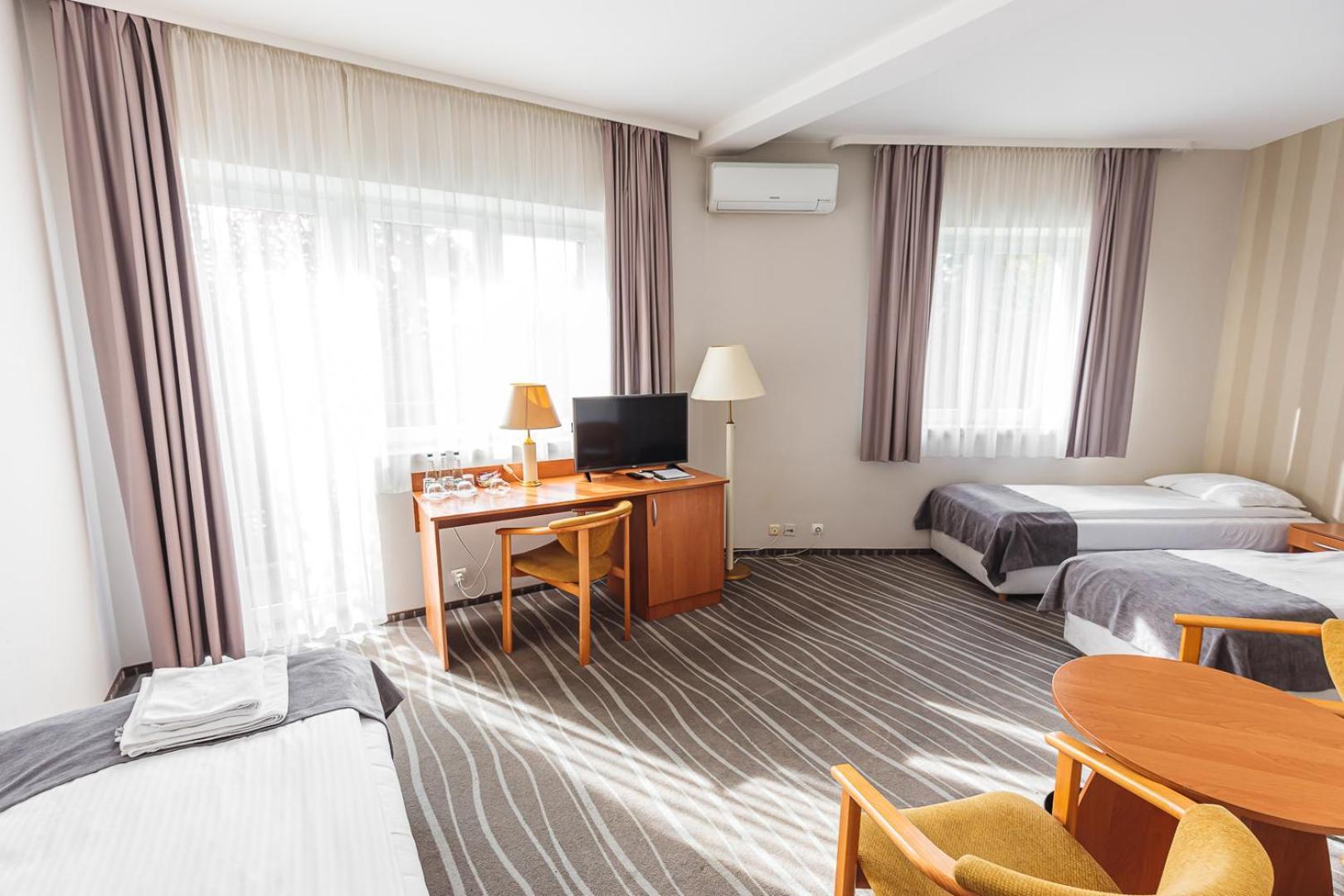 Hotel Akwawit Leszno  Eksteriør bilde