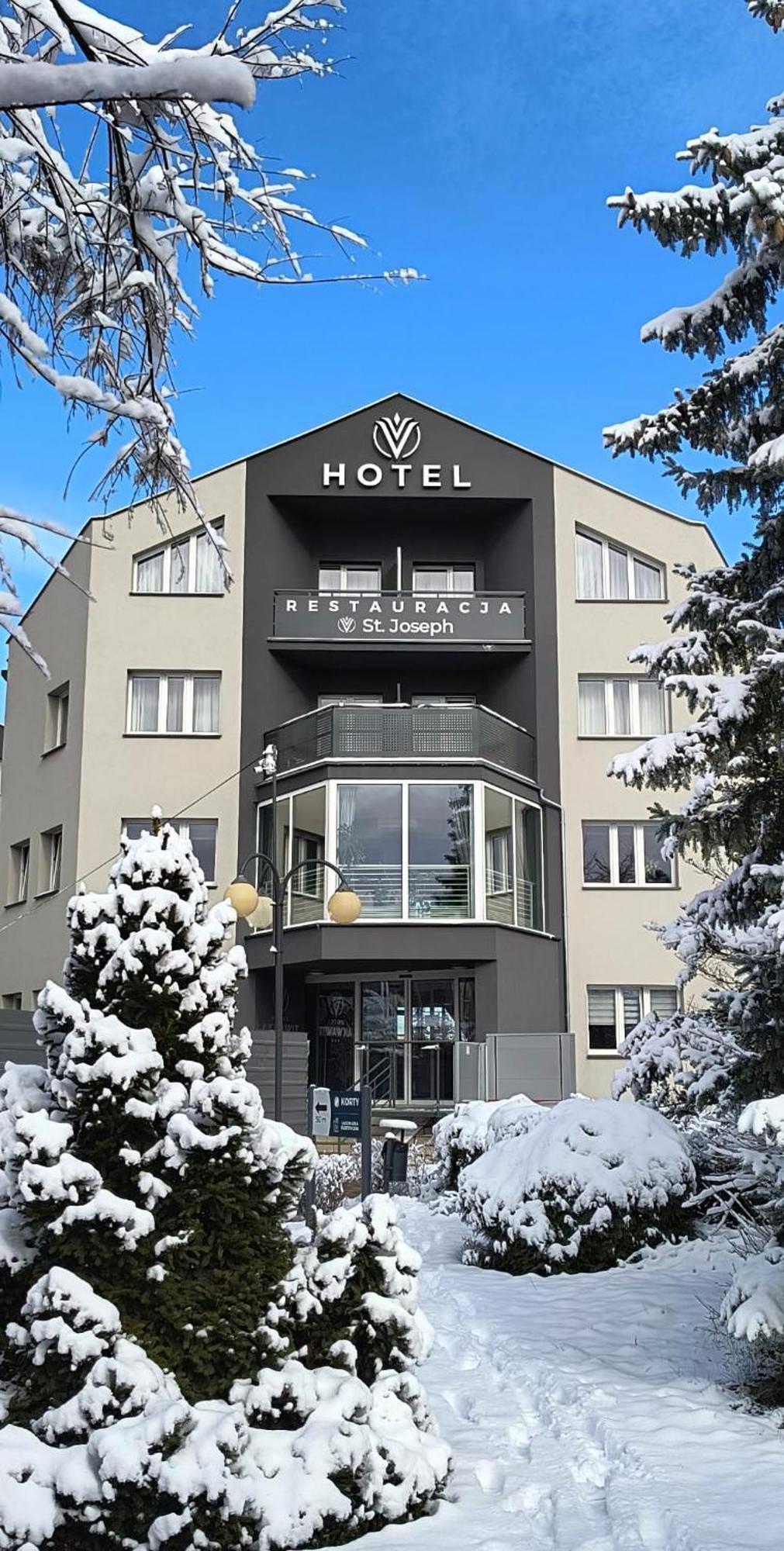 Hotel Akwawit Leszno  Eksteriør bilde