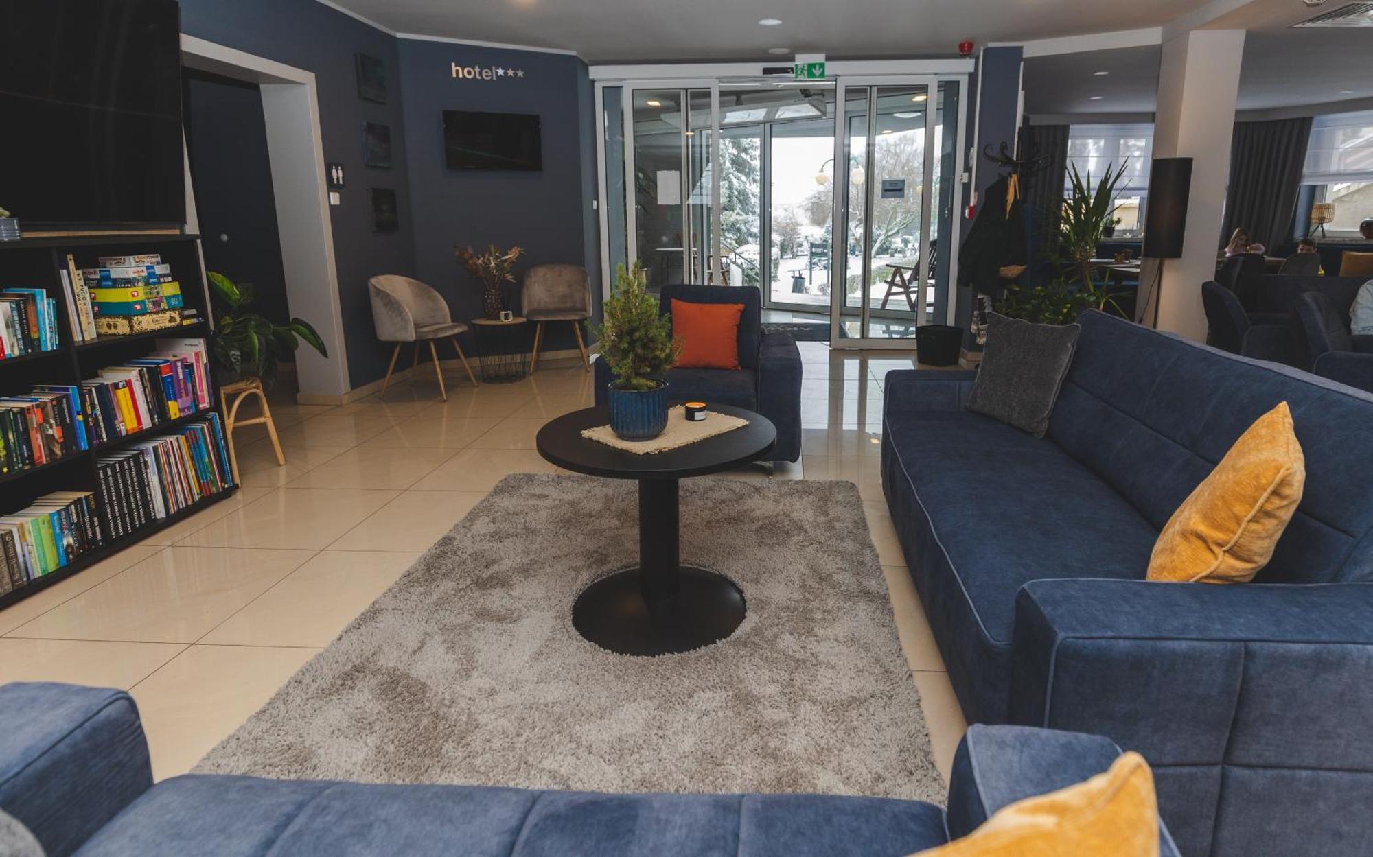 Hotel Akwawit Leszno  Eksteriør bilde